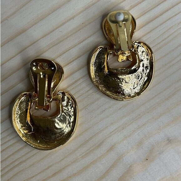 Vintage Gold Tone Clip-On Articulating Dangle Earrings Retro Style Dome Design - Picture 4 of 6